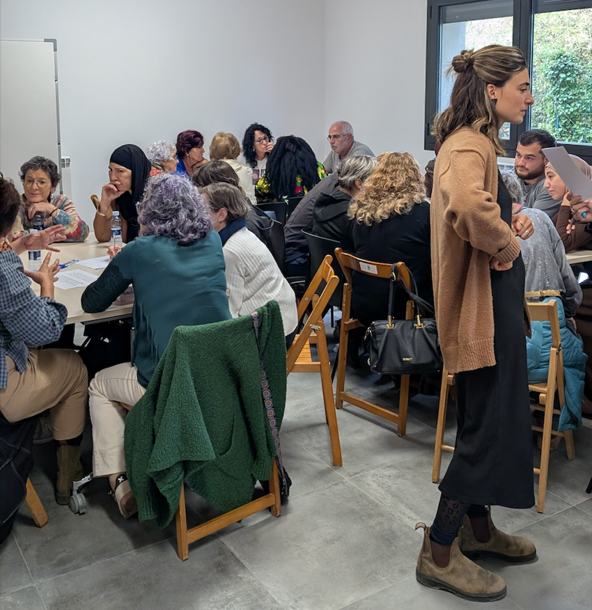 &nbsp;Momento de reflexión entre las participantes del Encuentro ‘Cada una es un Mundo’